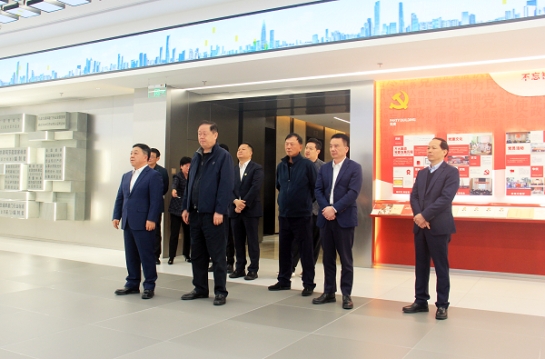 中共江西省委副书记、省长叶建春一行考察方大集团